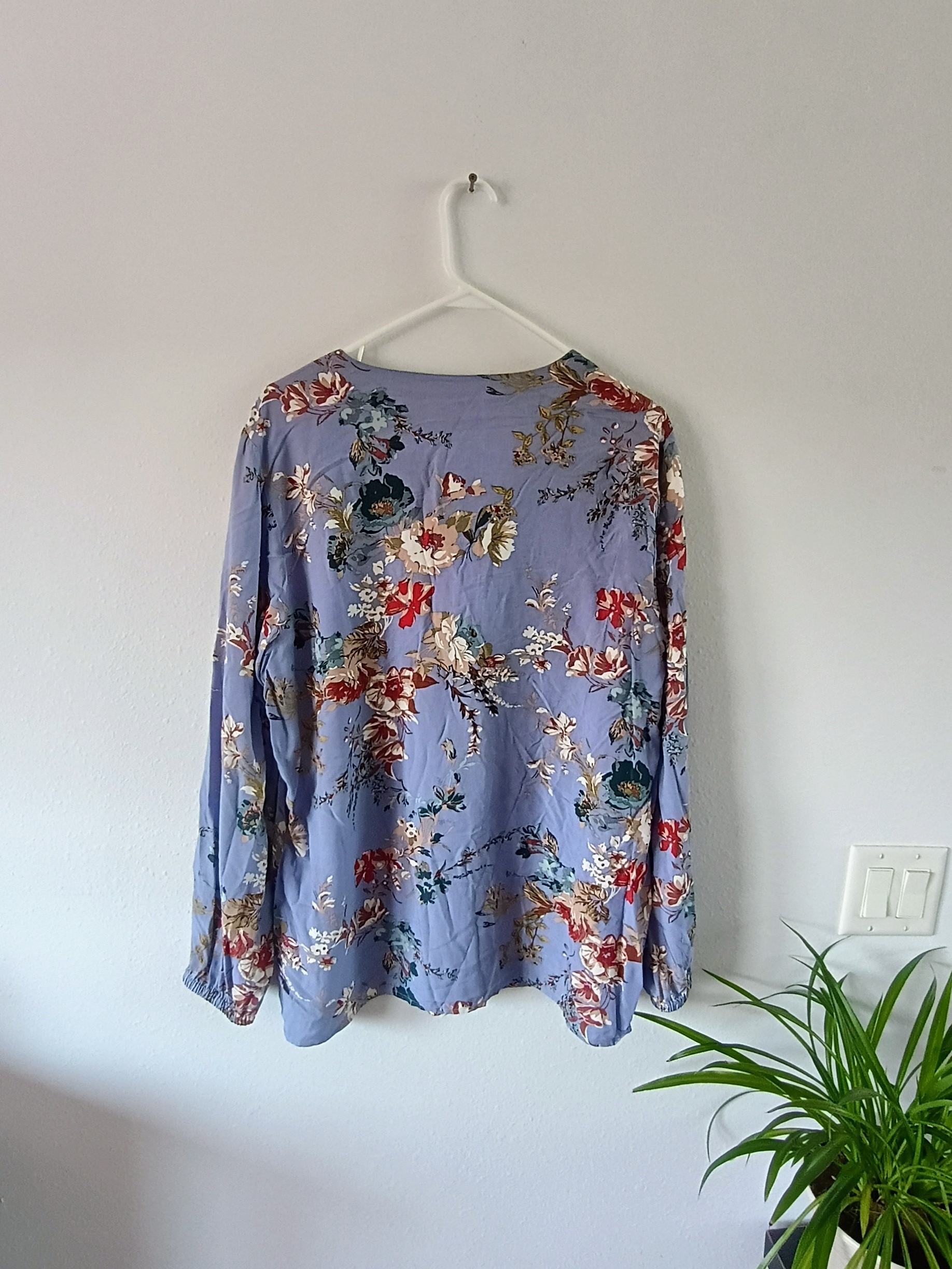 Christopher & Banks Xl Floral Rayon Modal Long Sleeve Blouse Nwt Blue Xl — image 6 of 8
